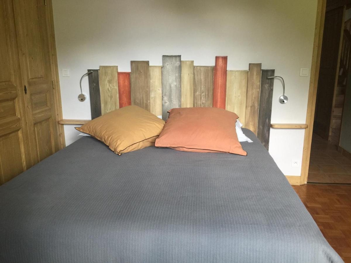 Chambres D'Hotes Les Pierres Taillees Thénésol Zewnętrze zdjęcie